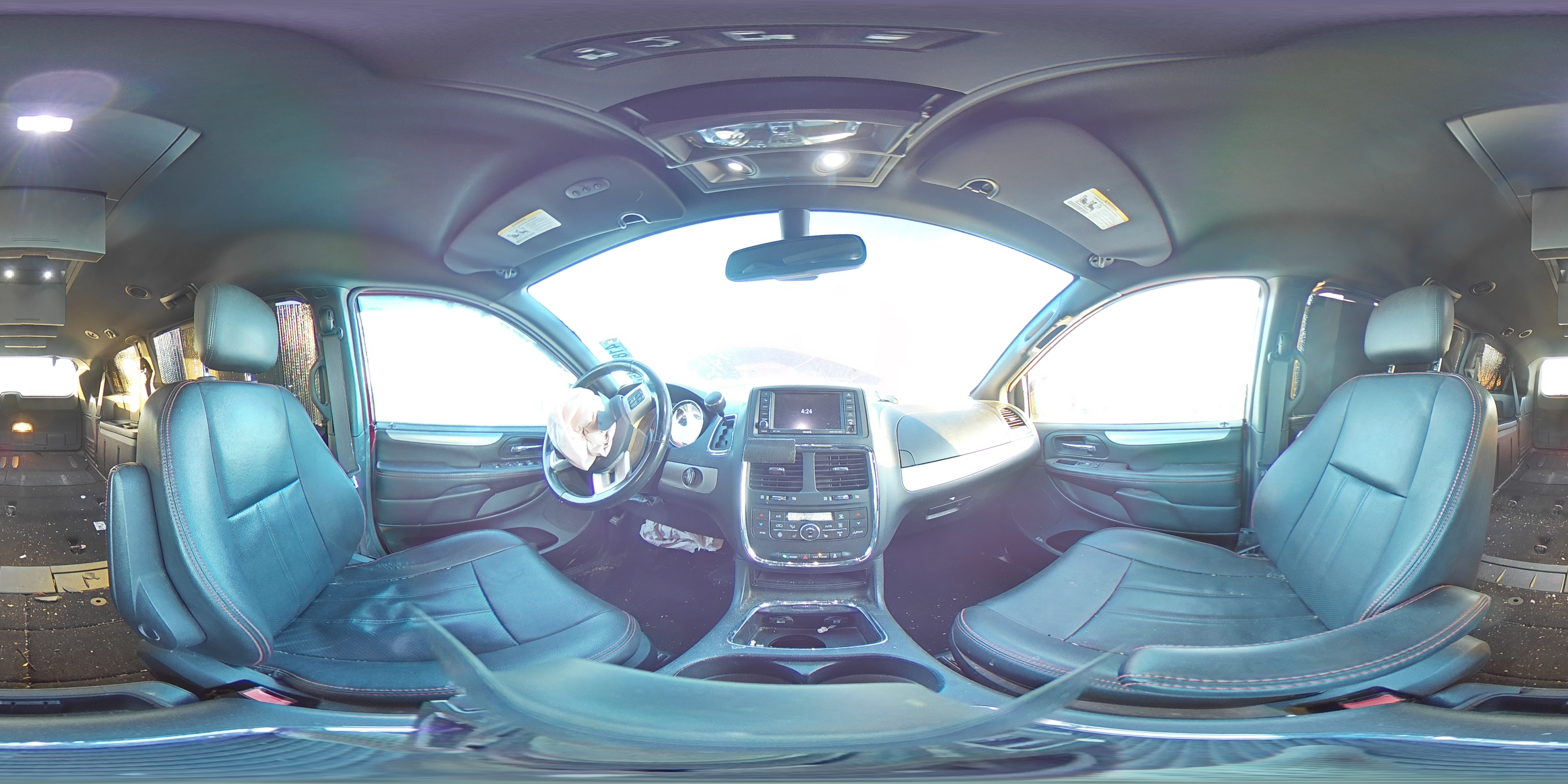 2019 Dodge Caravan - Image 12