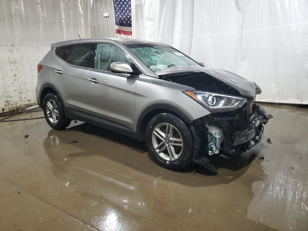 2018 Hyundai Santa Fe - Image 4