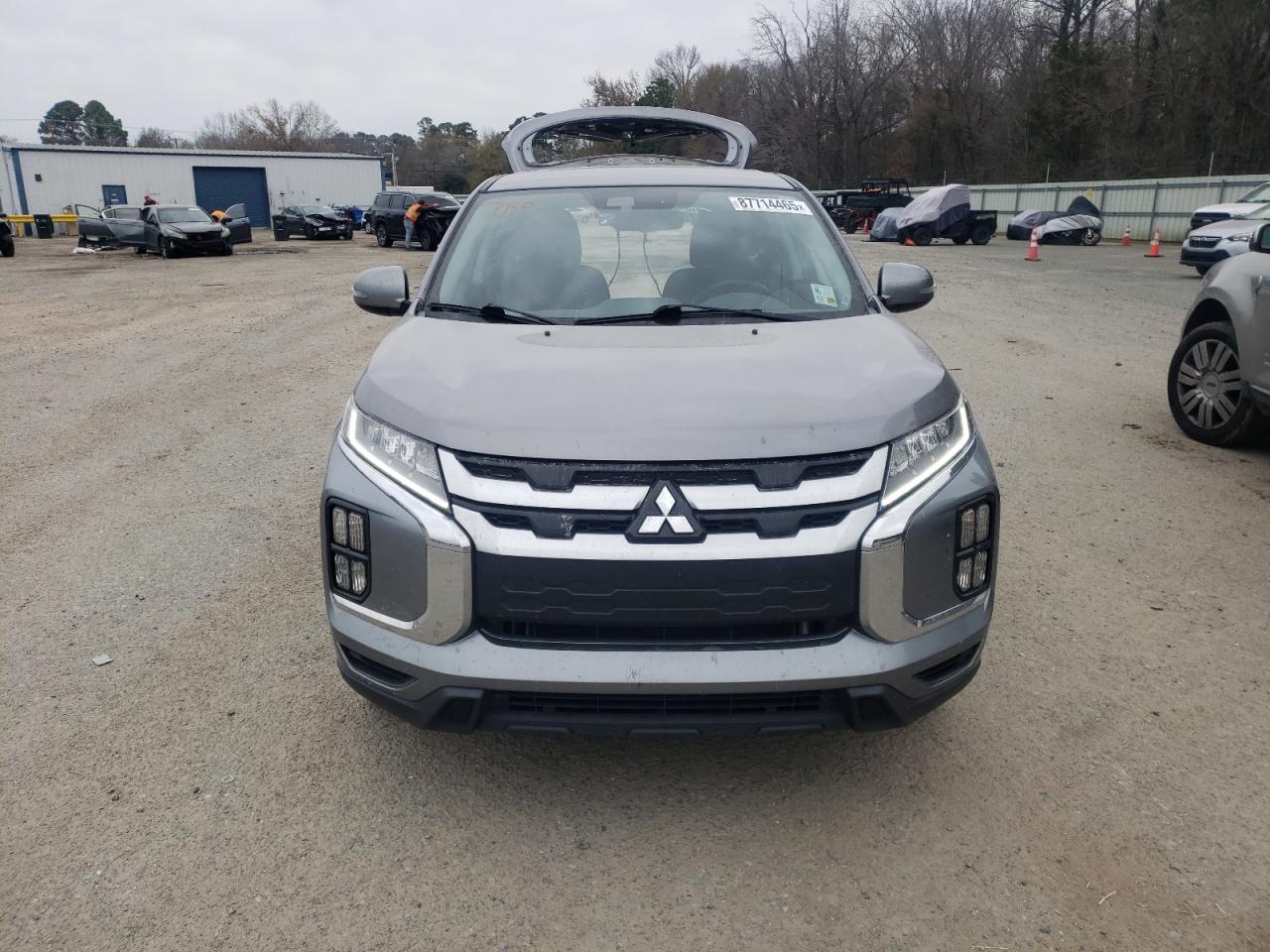 2020 Mitsubishi Outlander - Image 5