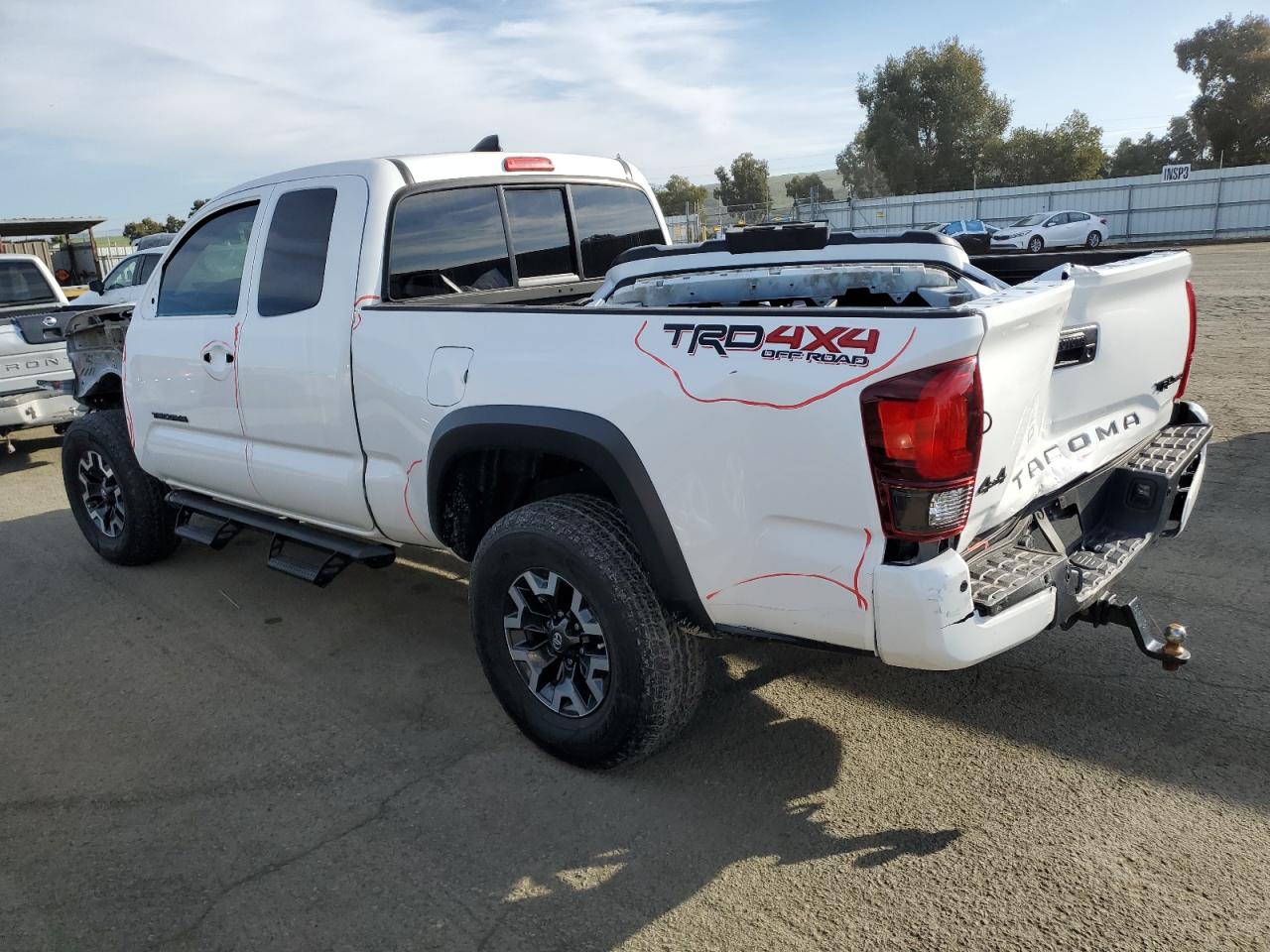 VIN 5TFSZ5AN5KX189549 2019 TOYOTA TACOMA no.2