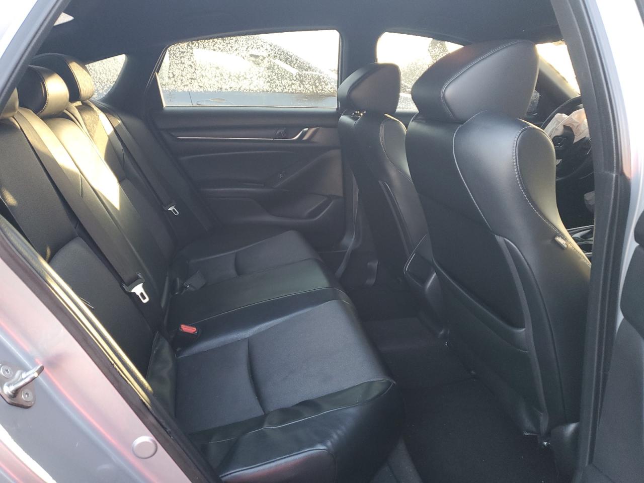 1HGCV1F32JA038462 HONDA ACCORD 2018