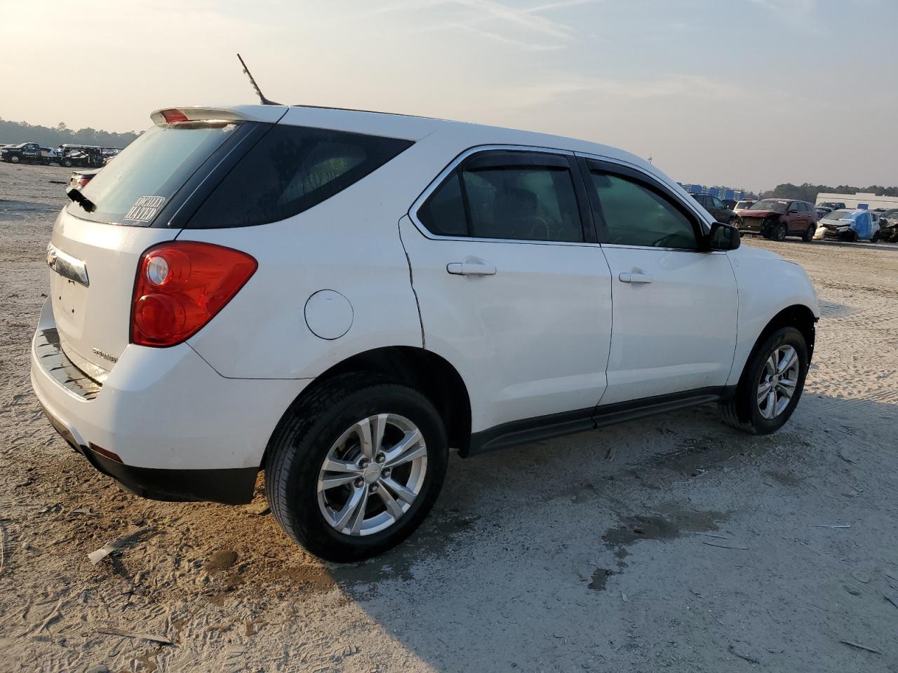 2013 Chevrolet Equinox - Image 3