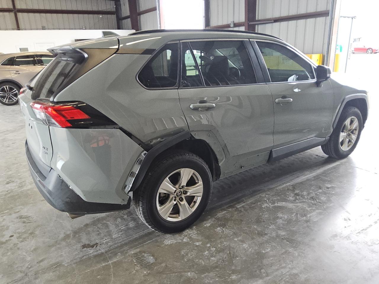 2021 Toyota RAV 4 - Image 3