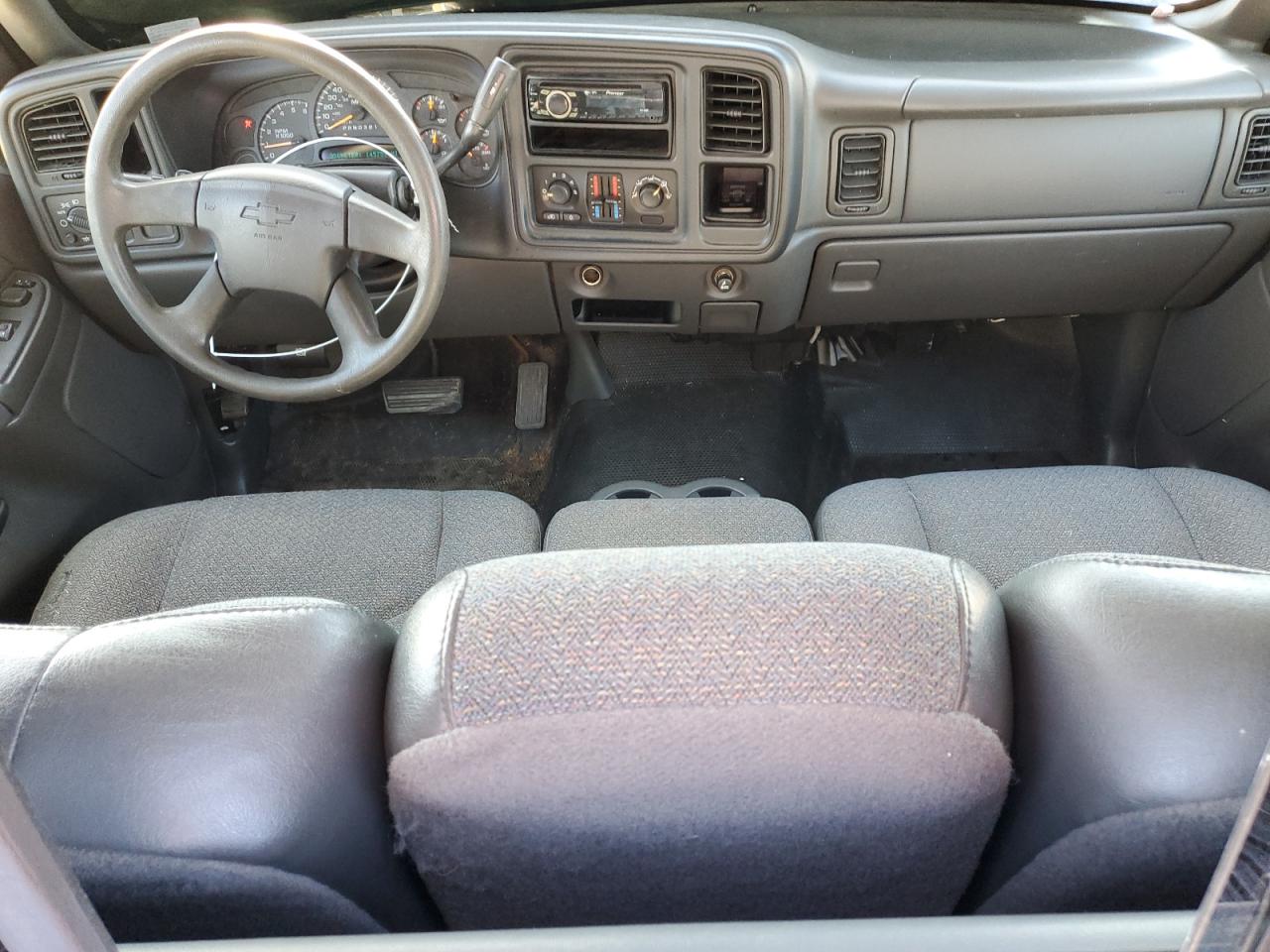 2006 Chevrolet Silverado - Image 8