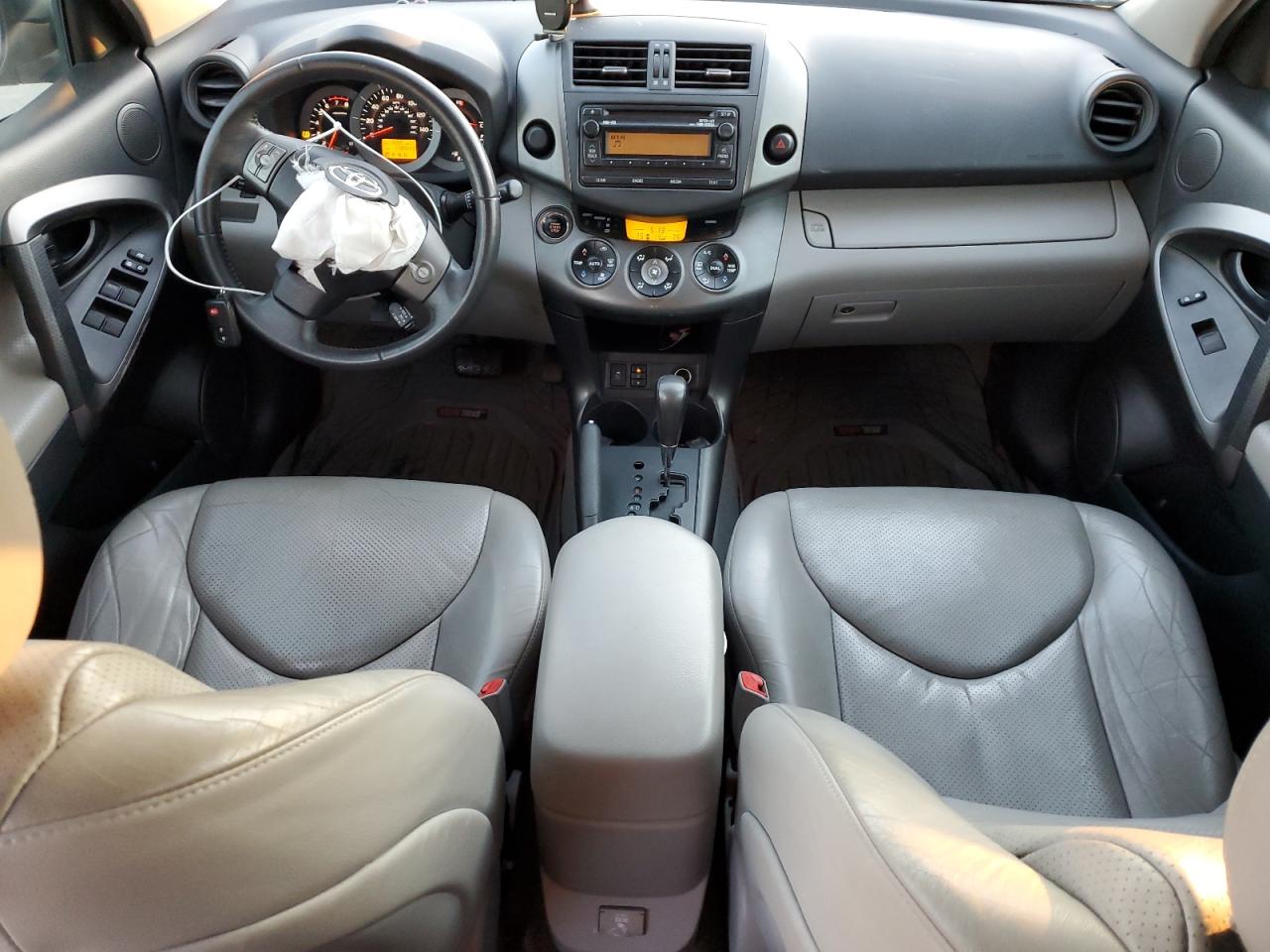 2012 Toyota RAV 4 - Image 8