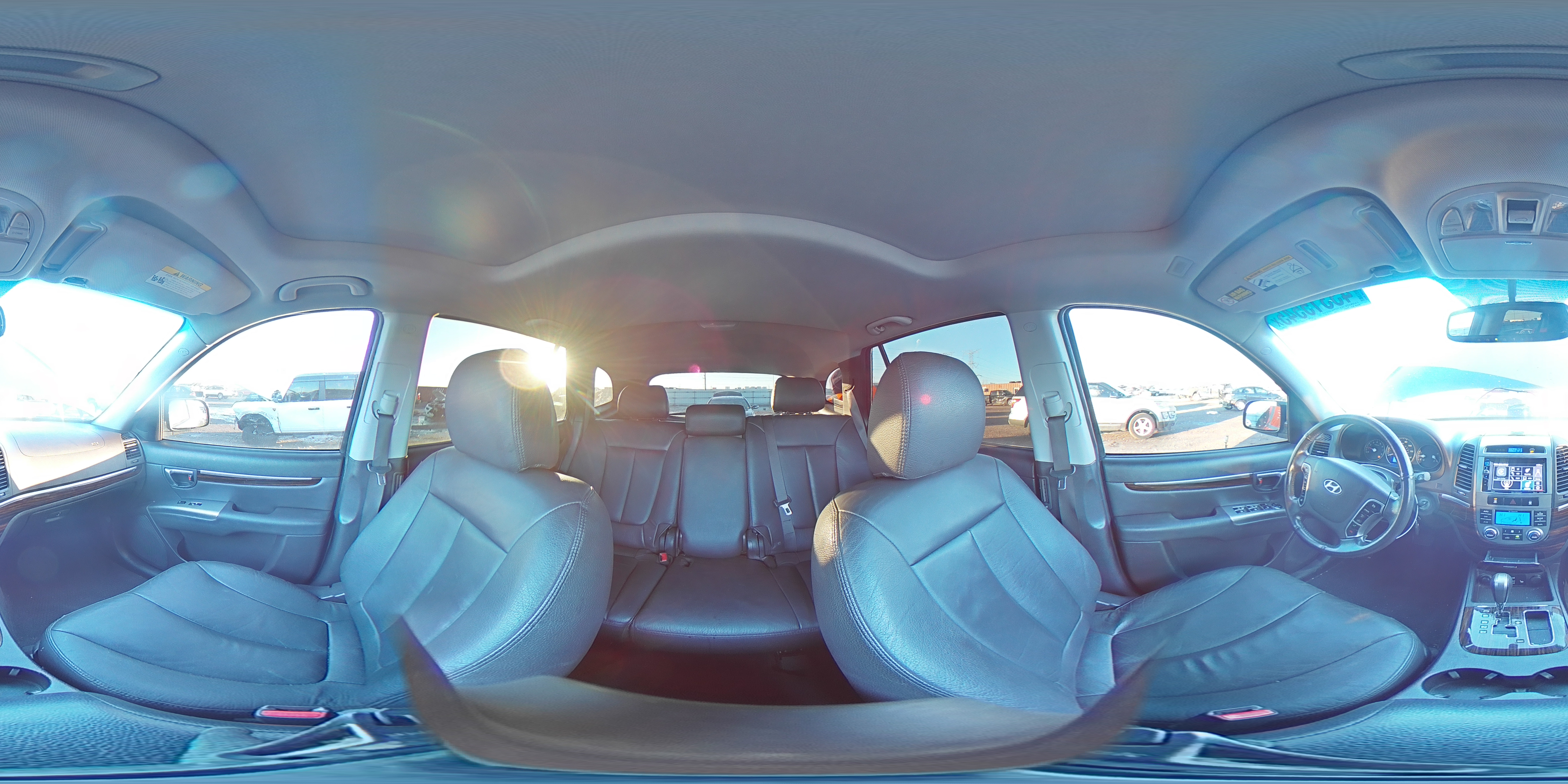 2010 Hyundai Santa Fe - Image 12