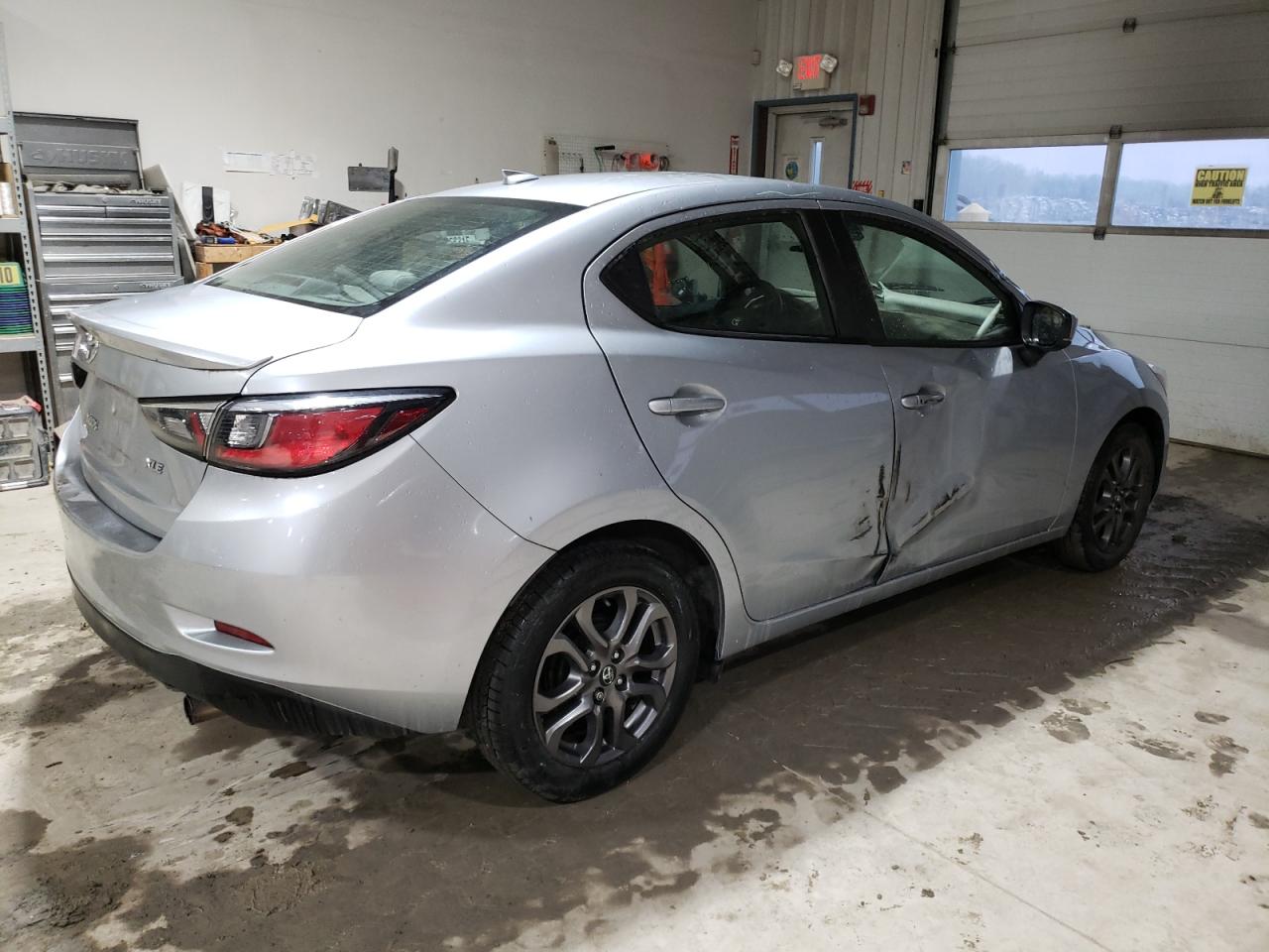 2019 Toyota Yaris - Image 3