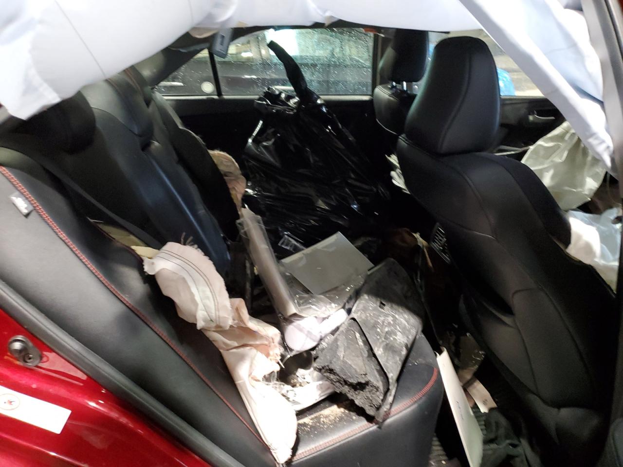 2016 Toyota Camry - Image 10