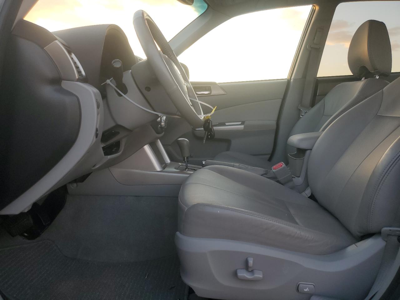 2010 Subaru Forester - Image 7