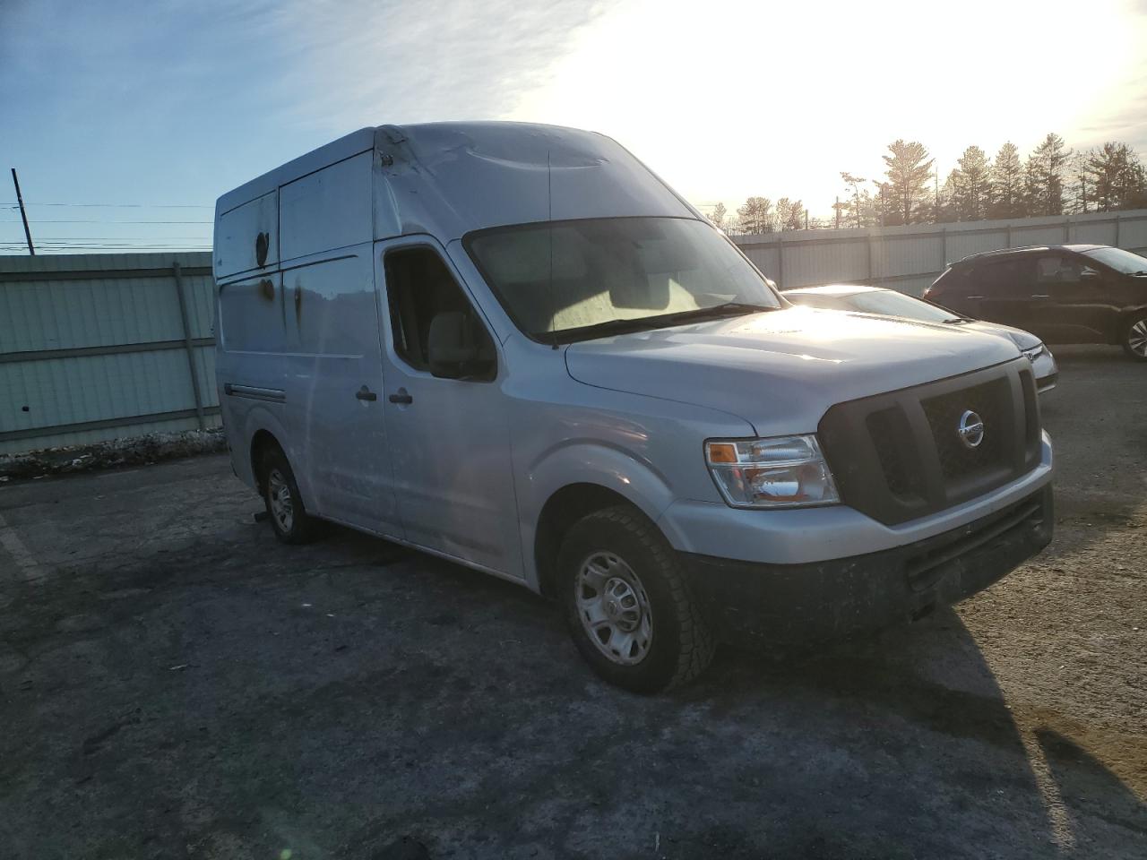 2016 Nissan NV - Image 4