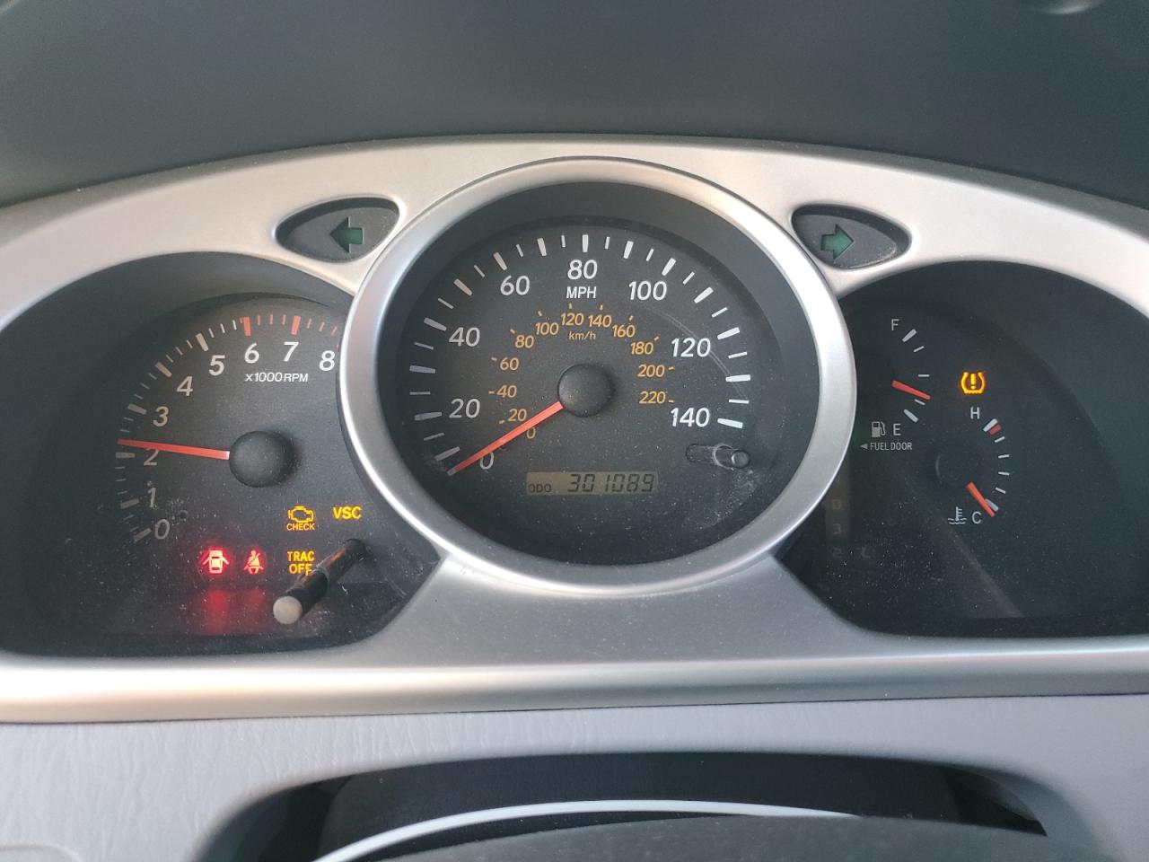 2004 Toyota Highlander - Image 9