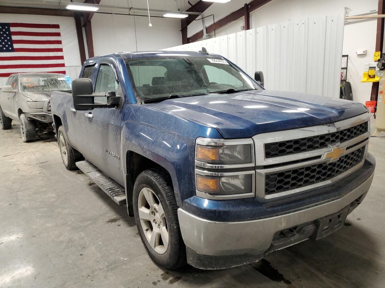2015 Chevrolet Silverado - Image 4