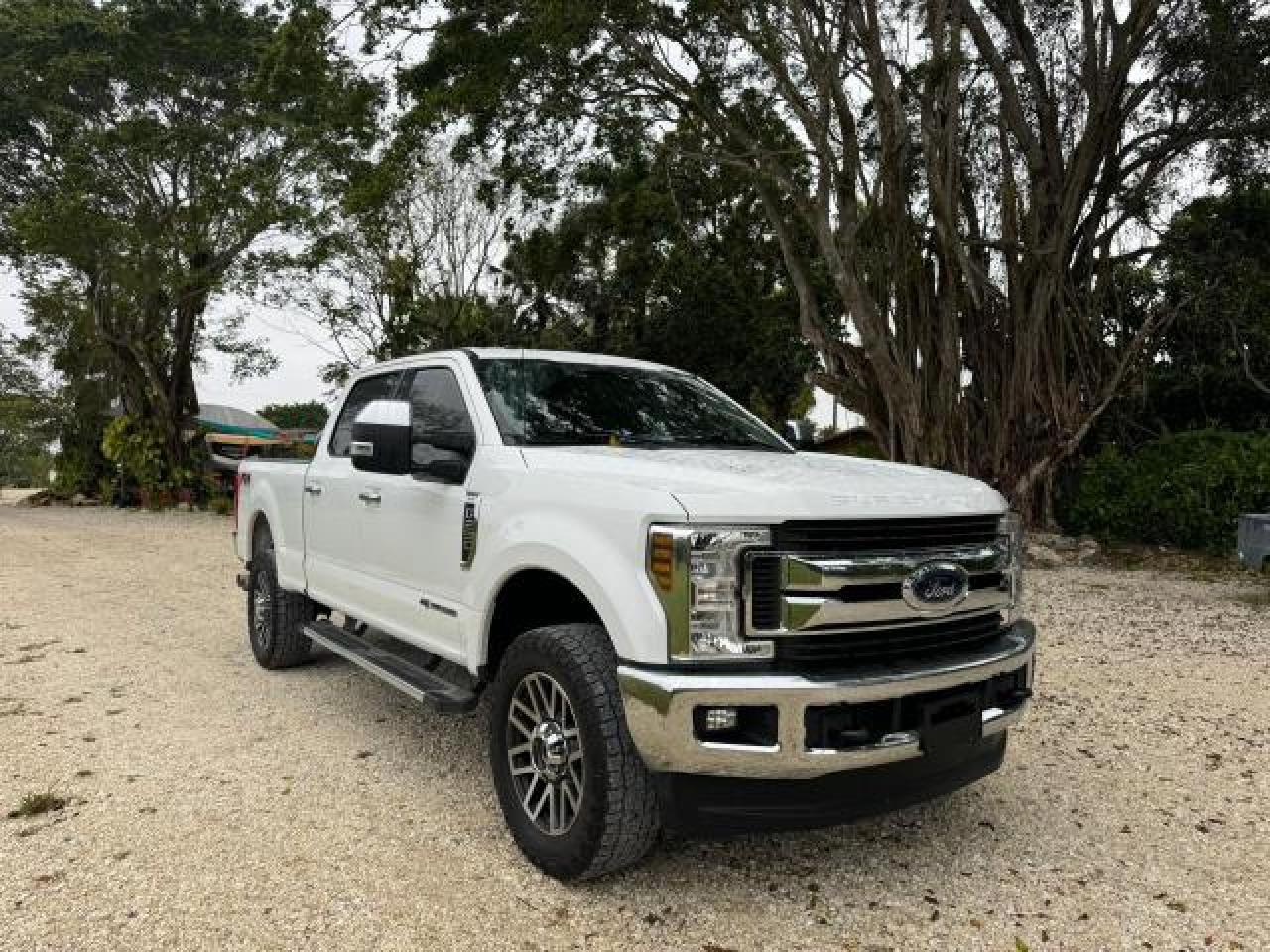 VIN 1FT7W2BT2JEB47005 2018 FORD F250 no.1