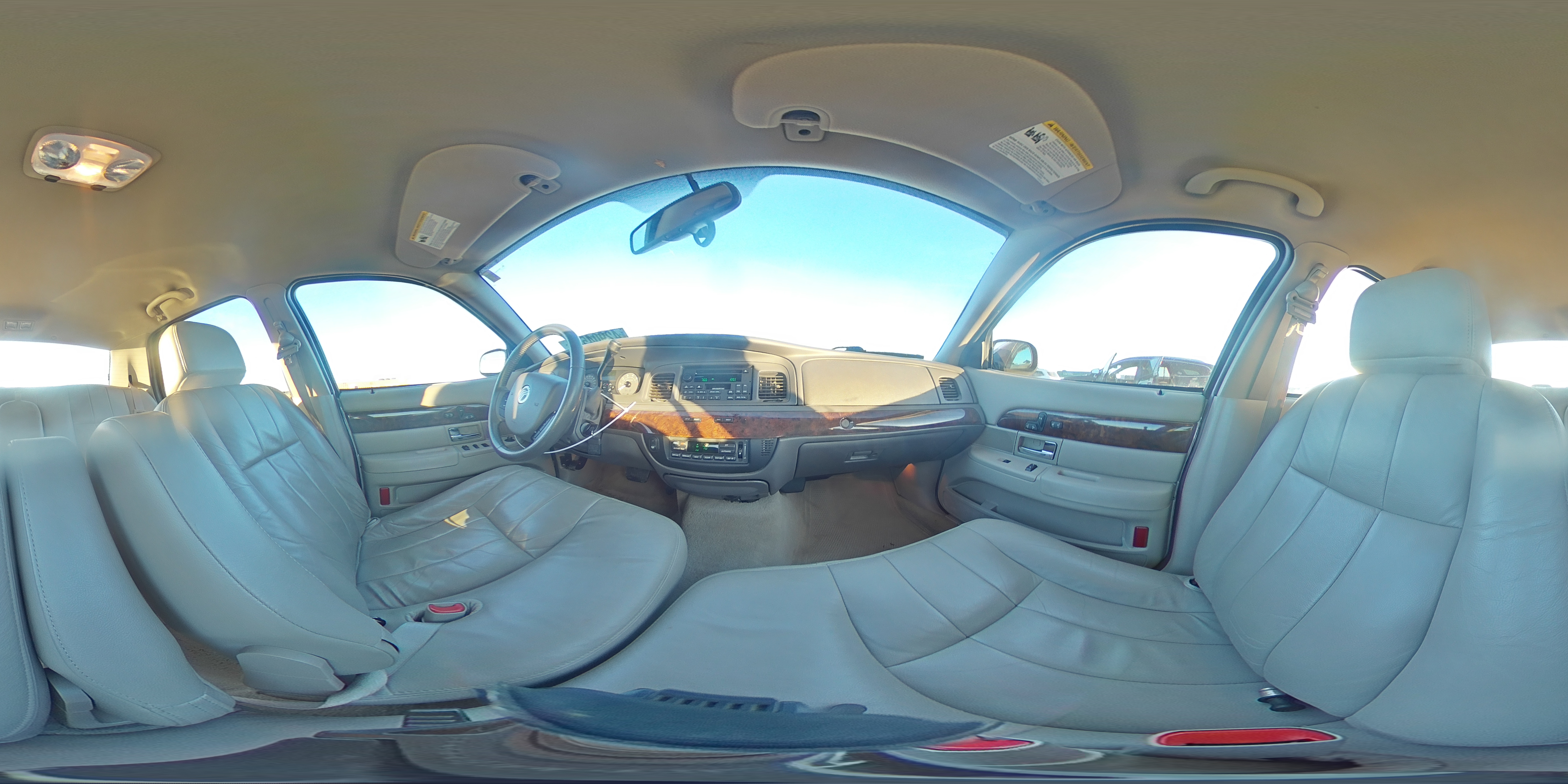 2010 Mercury Grand Marquis - Image 13