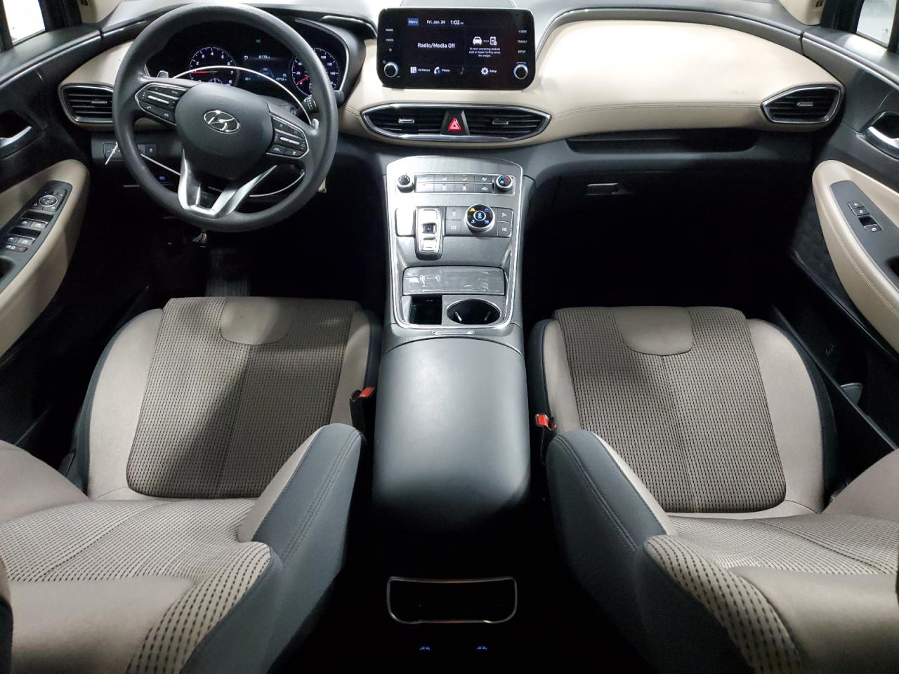 2023 Hyundai Santa Fe - Image 8