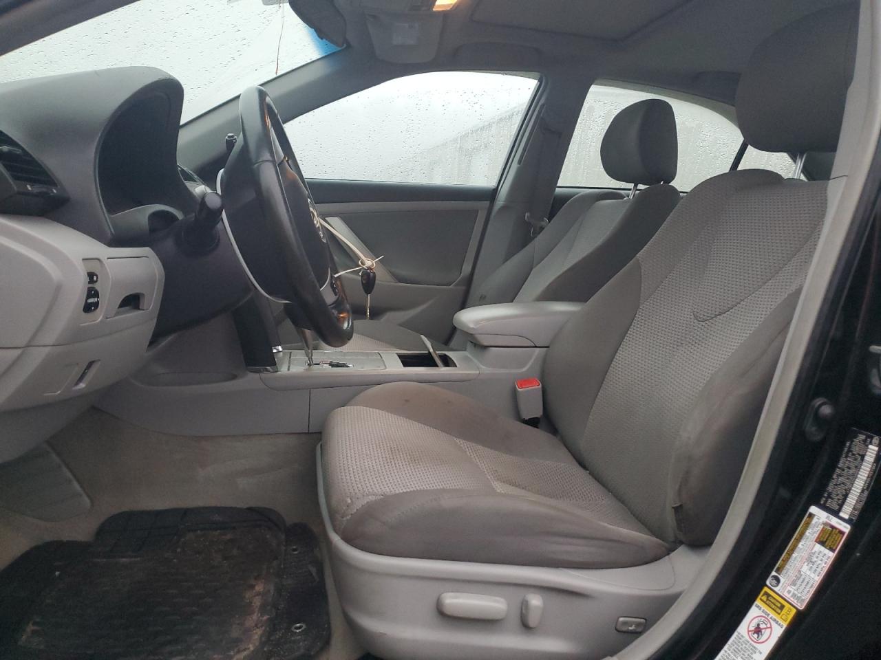 2010 Toyota Camry - Image 7
