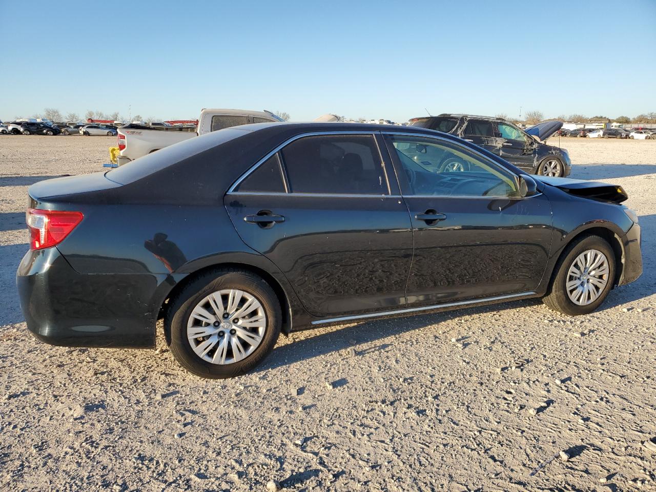 2014 Toyota Camry - Image 3