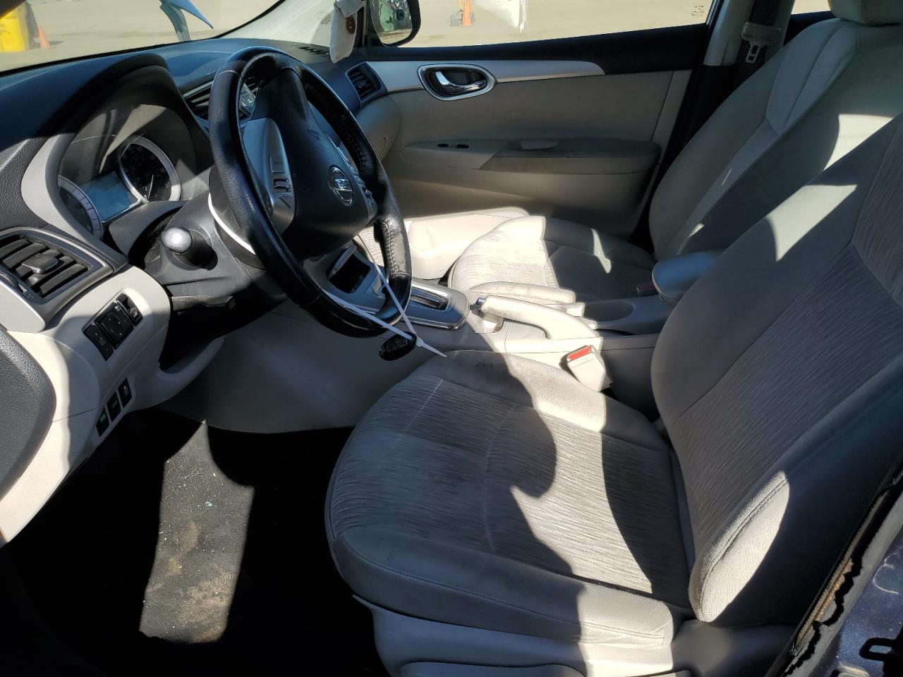 2015 Nissan Sentra - Image 7
