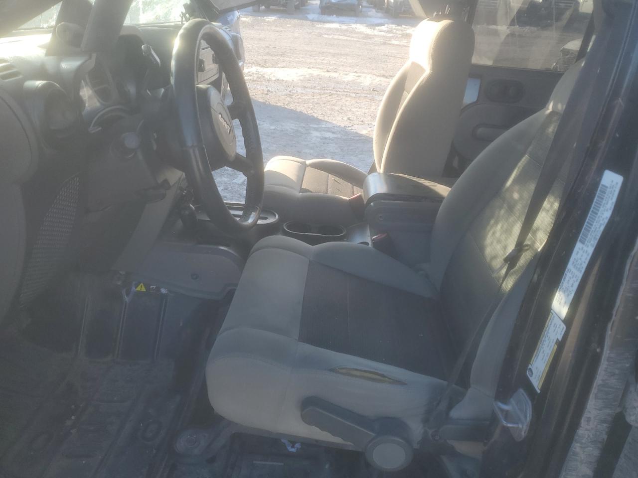 2010 Jeep Wrangler - Image 7