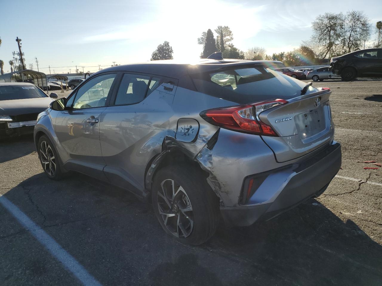 JTNKHMBX5L1084944 TOYOTA C-HR 2020