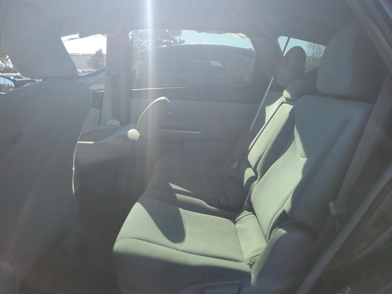2013 Toyota Prius - Image 10