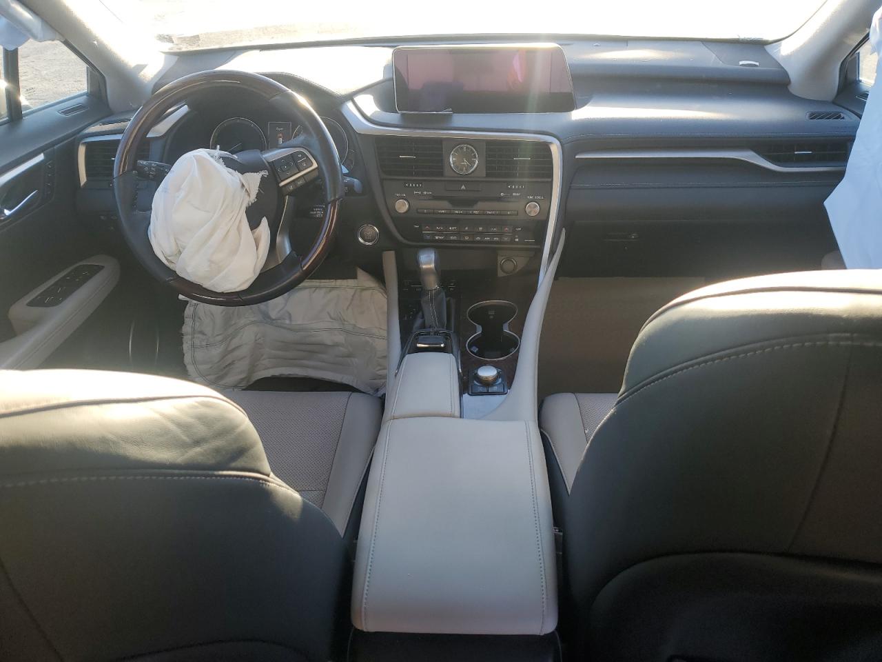2019 Lexus RX - Image 8