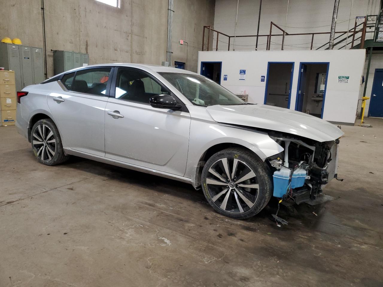 2020 Nissan Altima - Image 4