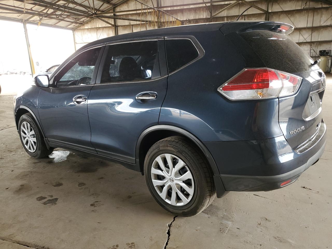 2015 Nissan Rogue - Image 2