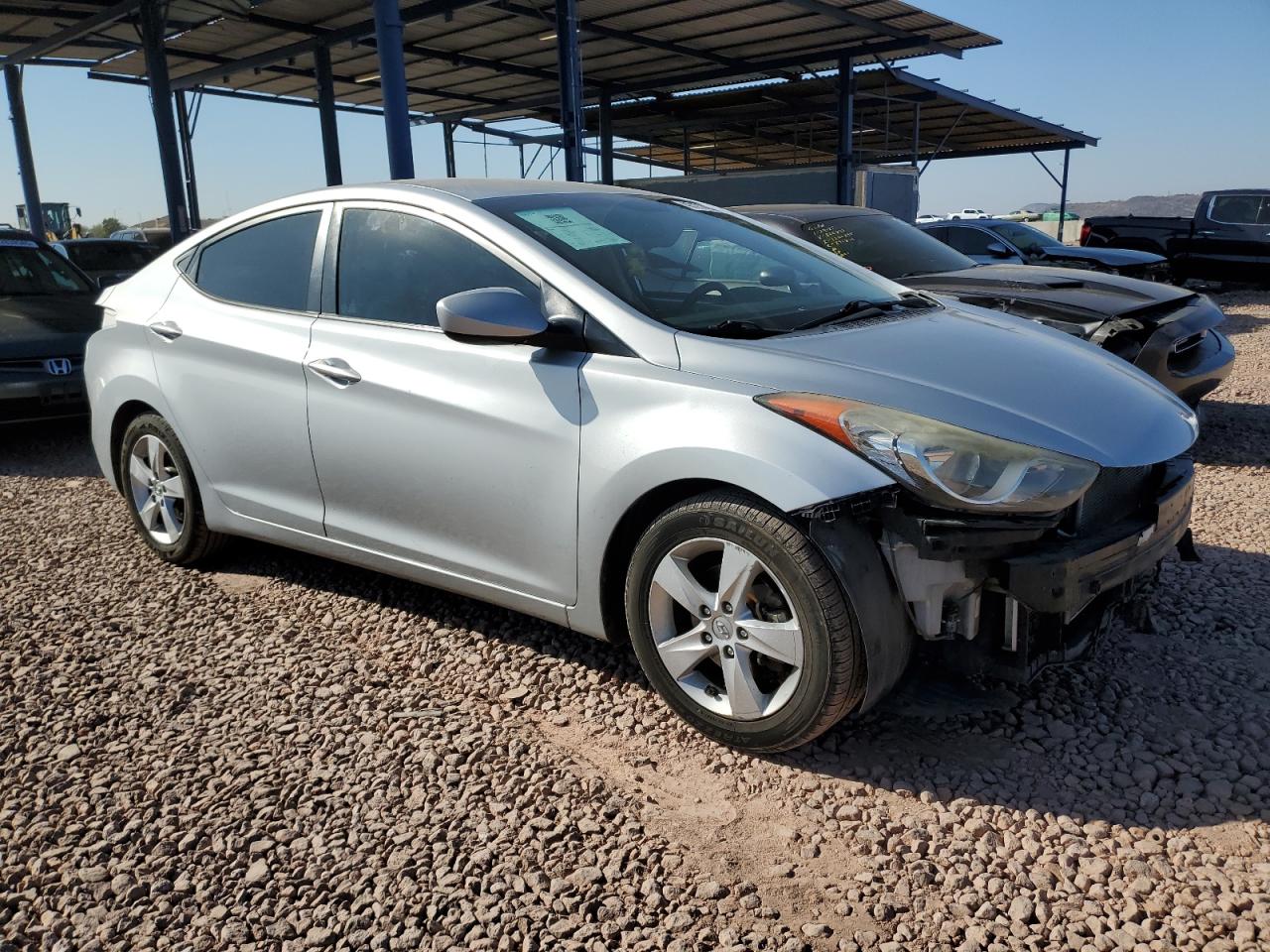 2013 Hyundai Elantra - Image 4
