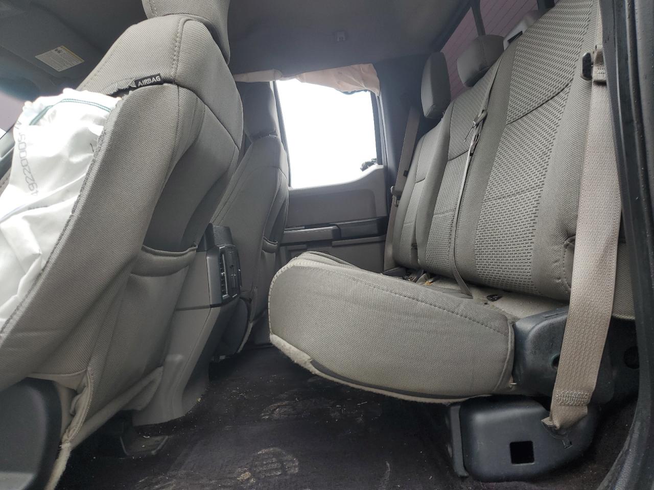 2015 Ford F-150 - Image 10