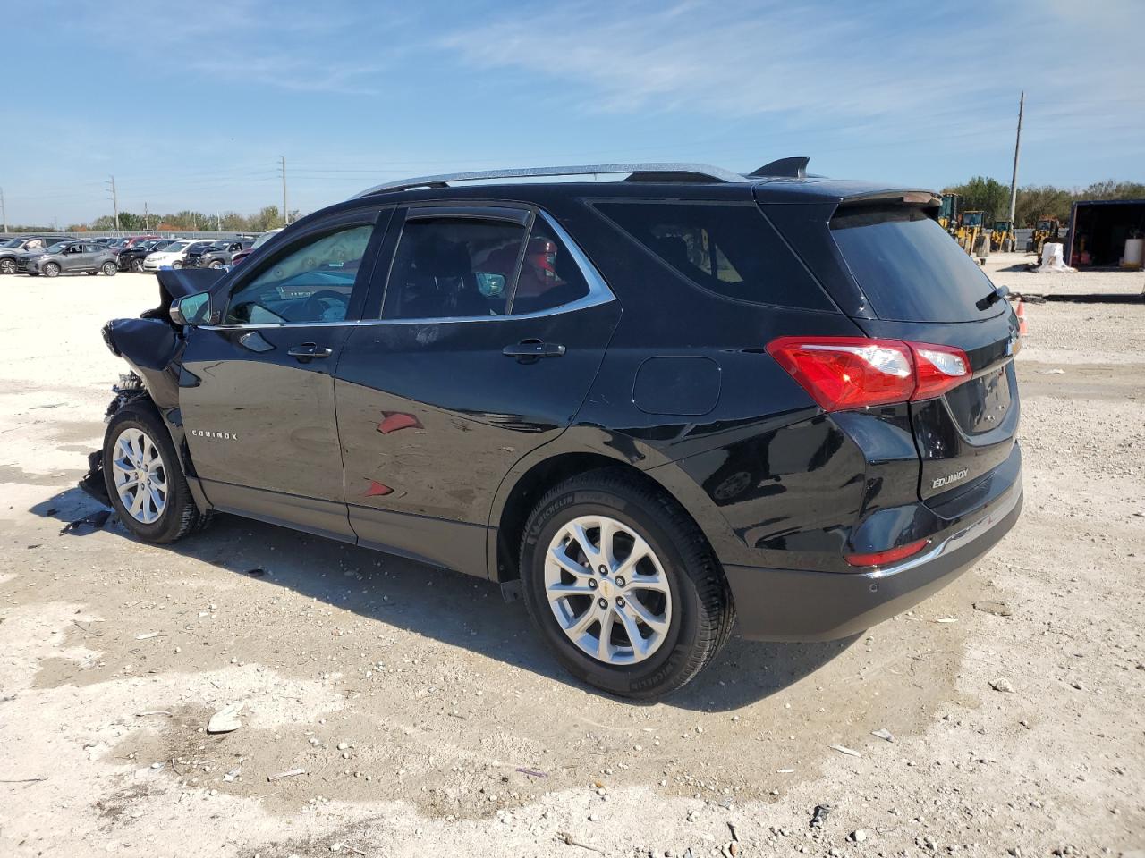 2018 Chevrolet Equinox - Image 2