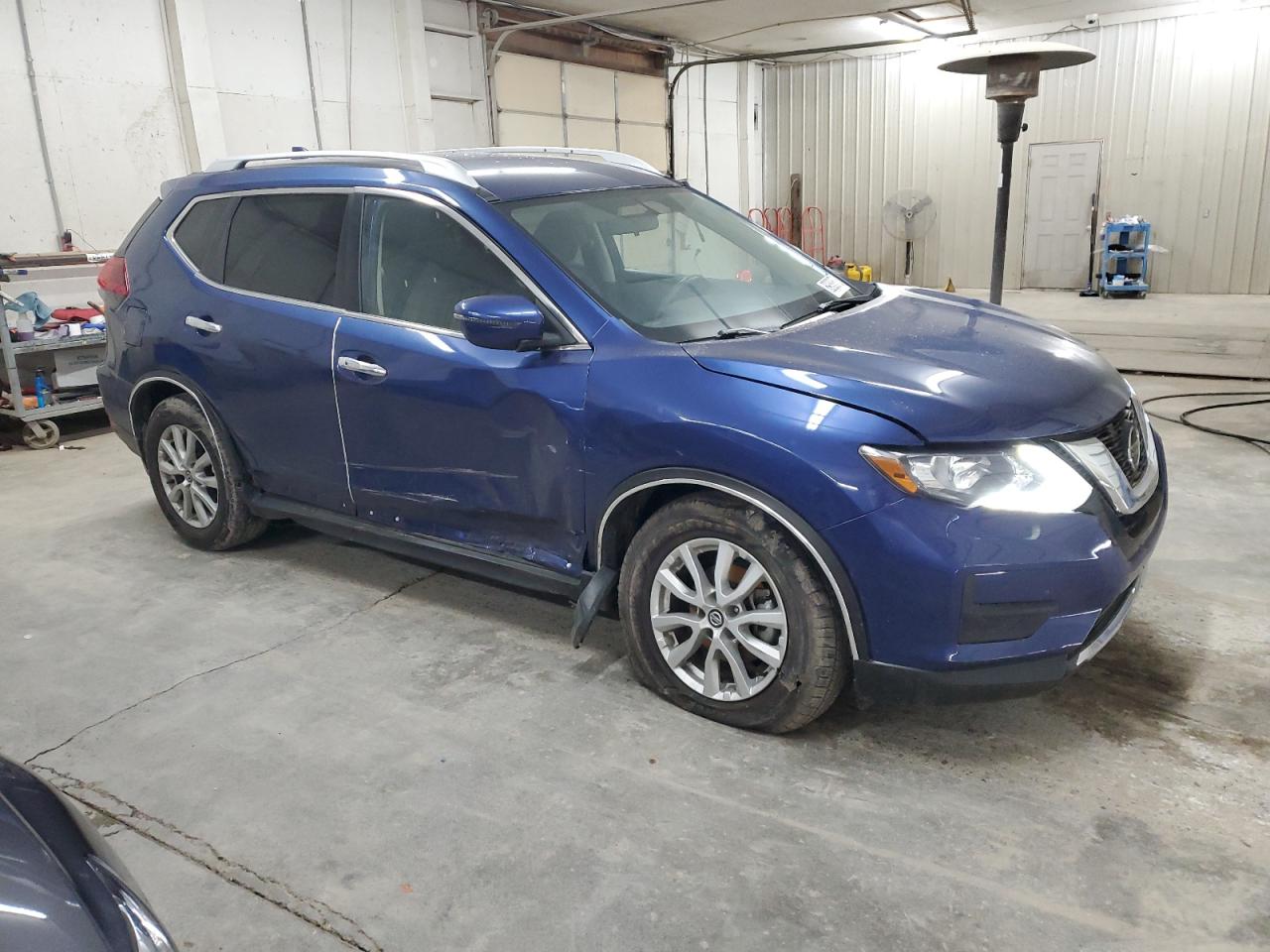 2018 Nissan Rogue - Image 4