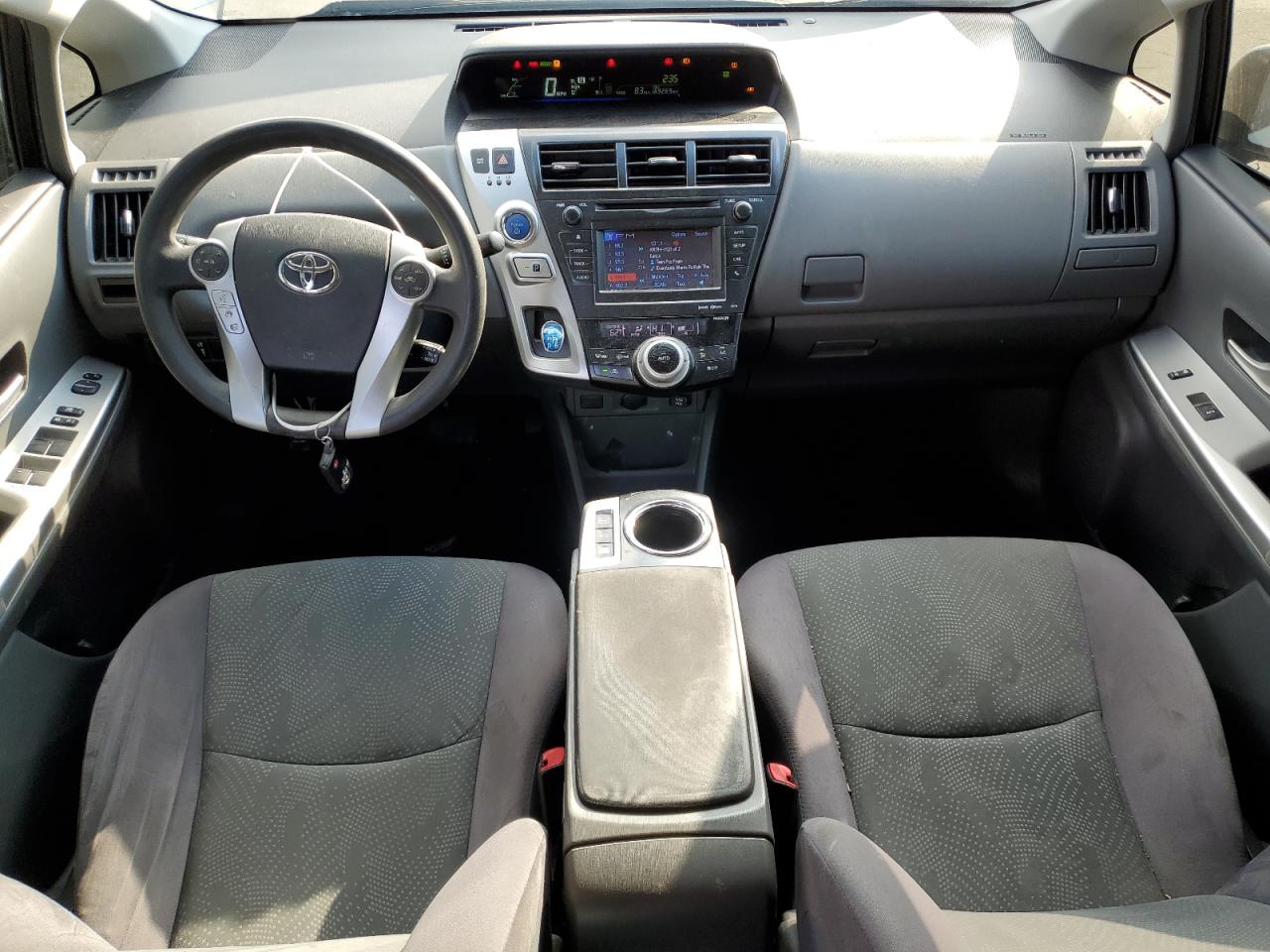 2012 Toyota Prius - Image 8