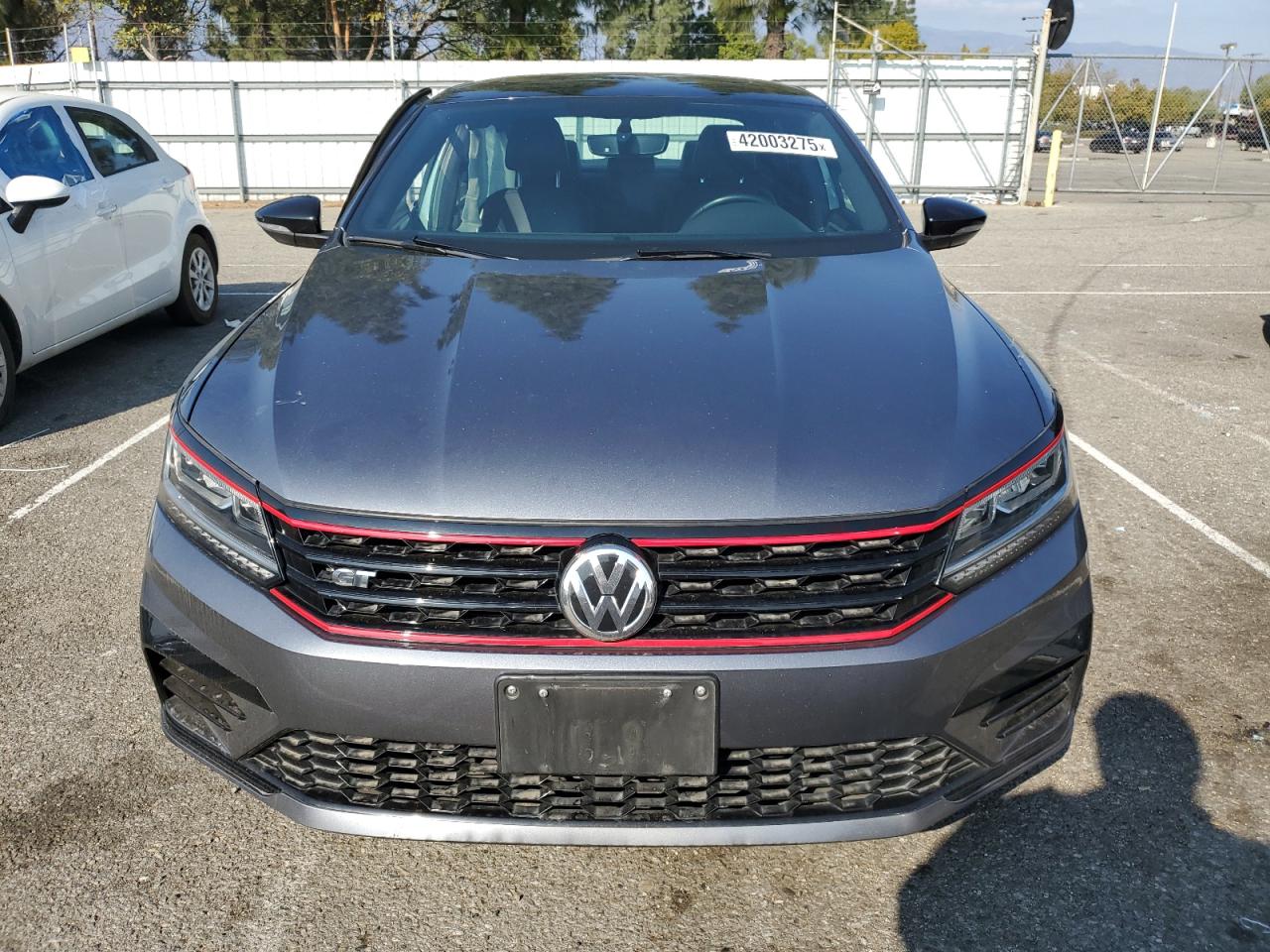2018 Volkswagen Passat - Image 5