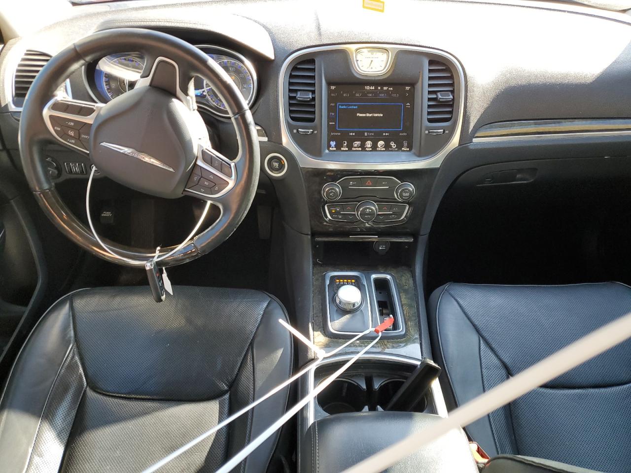 2016 Chrysler 300 - Image 8