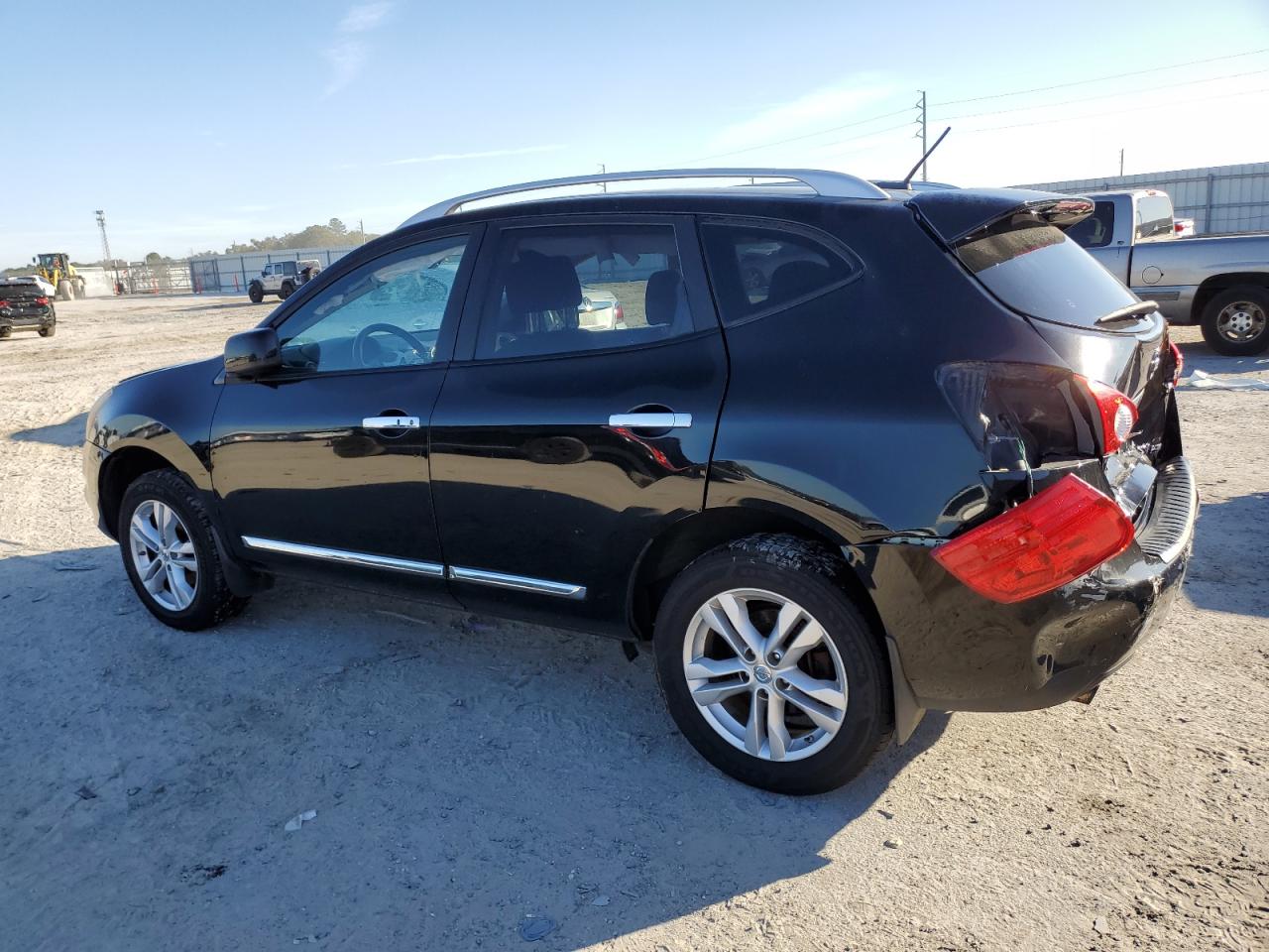2012 Nissan Rogue - Image 2
