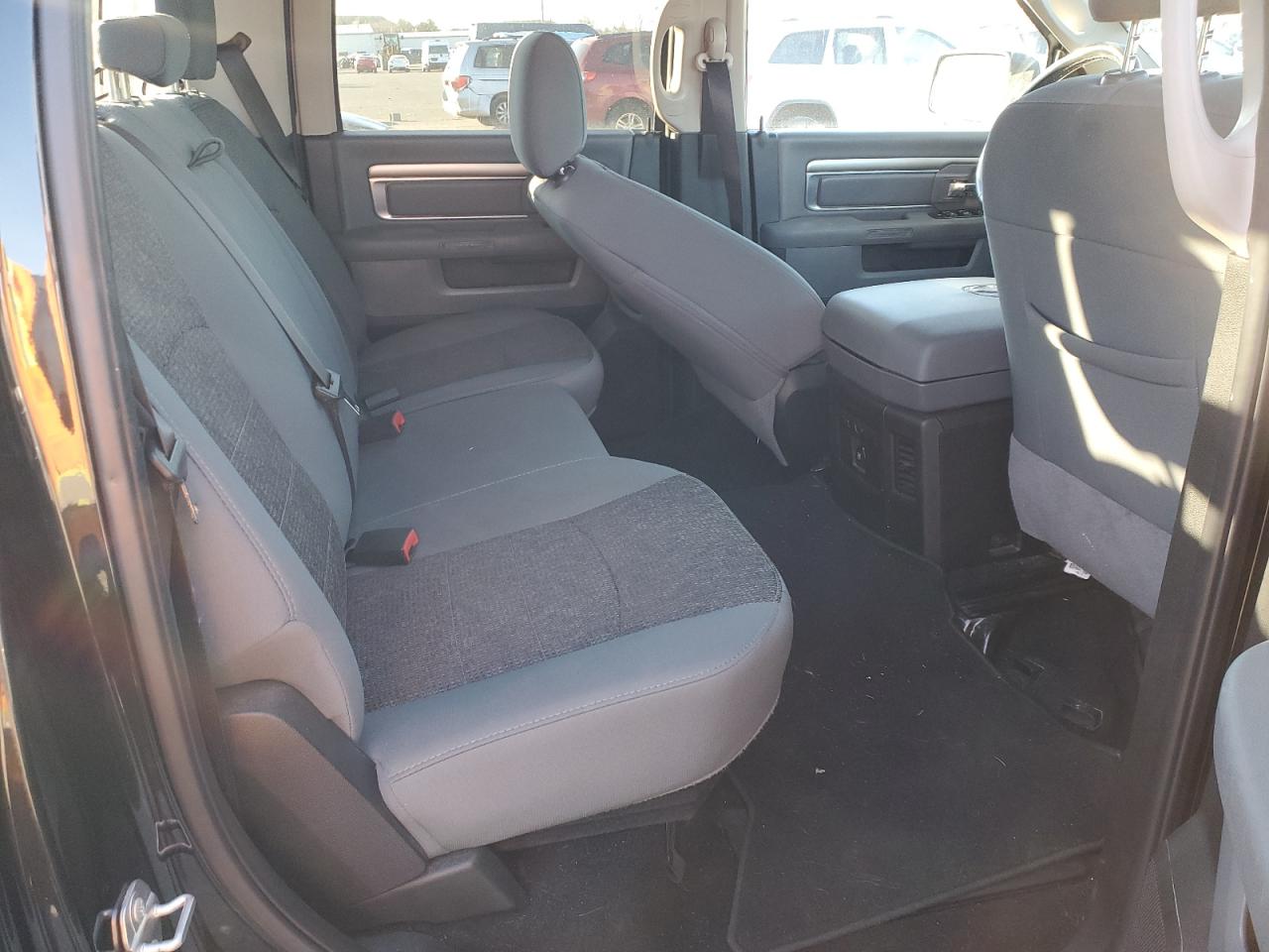 2018 RAM 1500 - Image 10