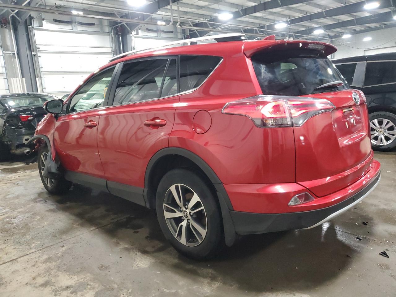 2016 Toyota RAV 4 - Image 2