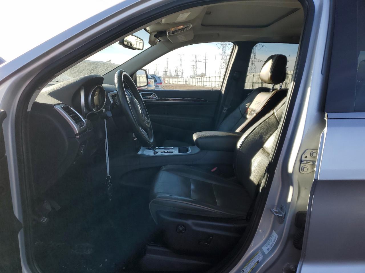 2011 Jeep Grand Cherokee - Image 7