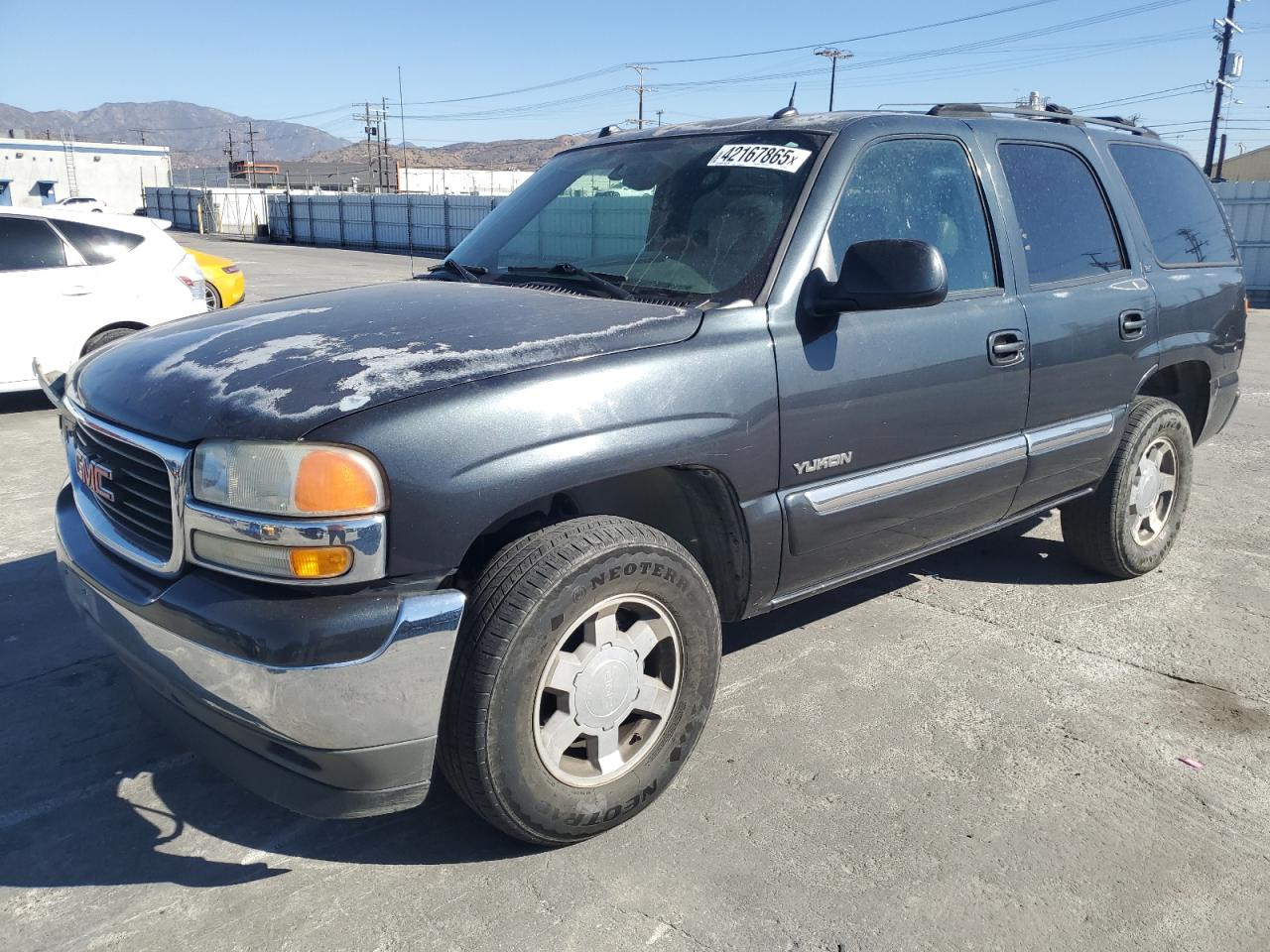 2005 GMC Yukon - Image 1