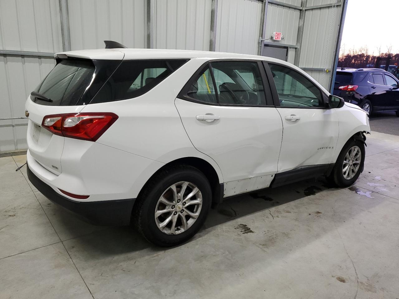 2020 Chevrolet Equinox - Image 3