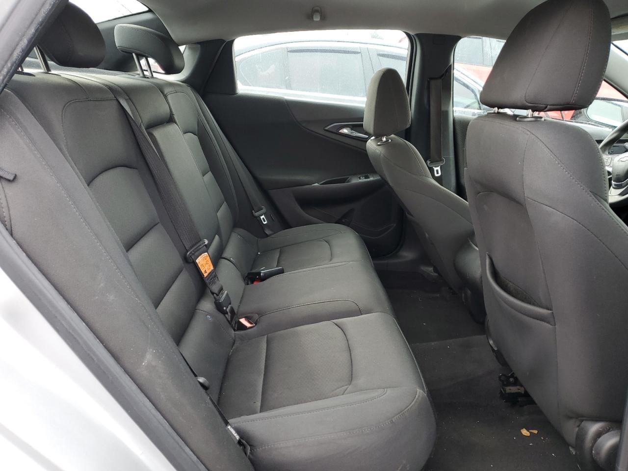 2017 Chevrolet Malibu - Image 10