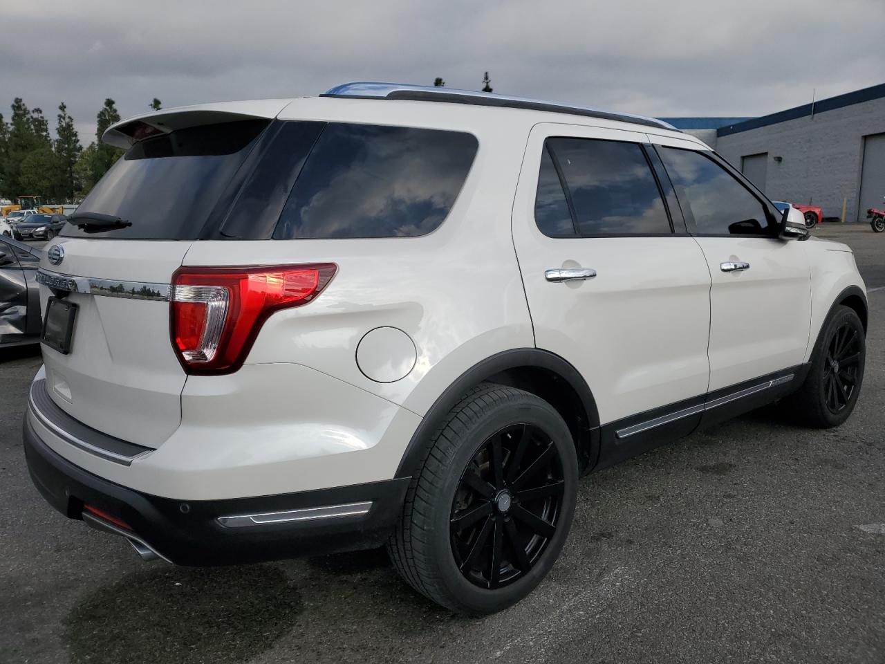 2018 Ford Explorer - Image 3