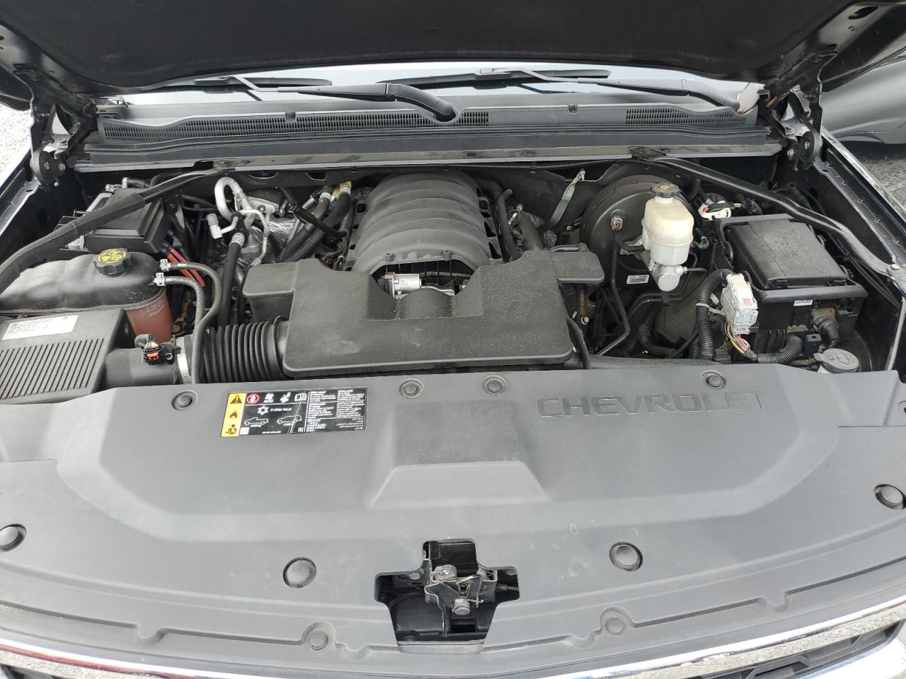 2020 Chevrolet Suburban - Image 12