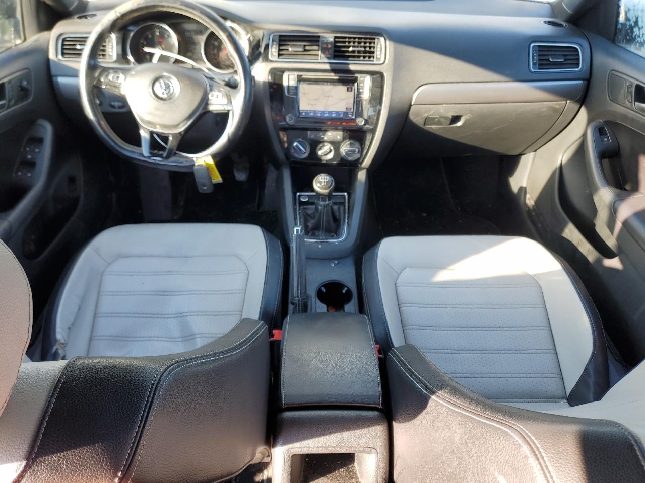 2016 Volkswagen Jetta - Image 8