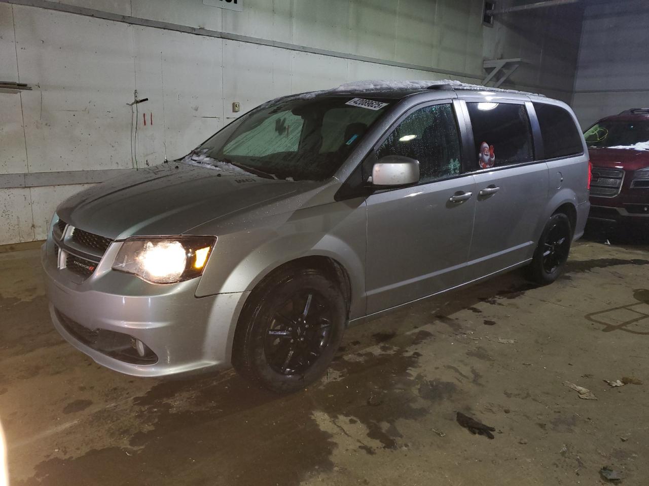 2019 Dodge Caravan - Image 1
