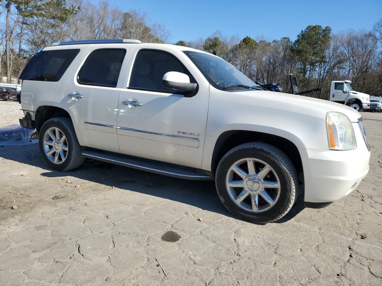 2012 GMC Yukon - Image 4