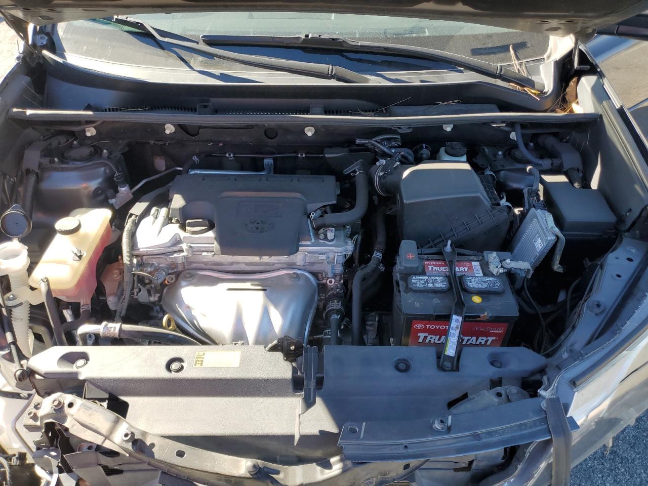 2014 Toyota RAV 4 - Image 12