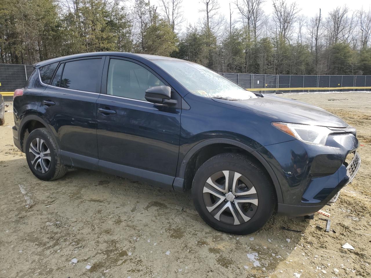 2018 Toyota RAV 4 - Image 4