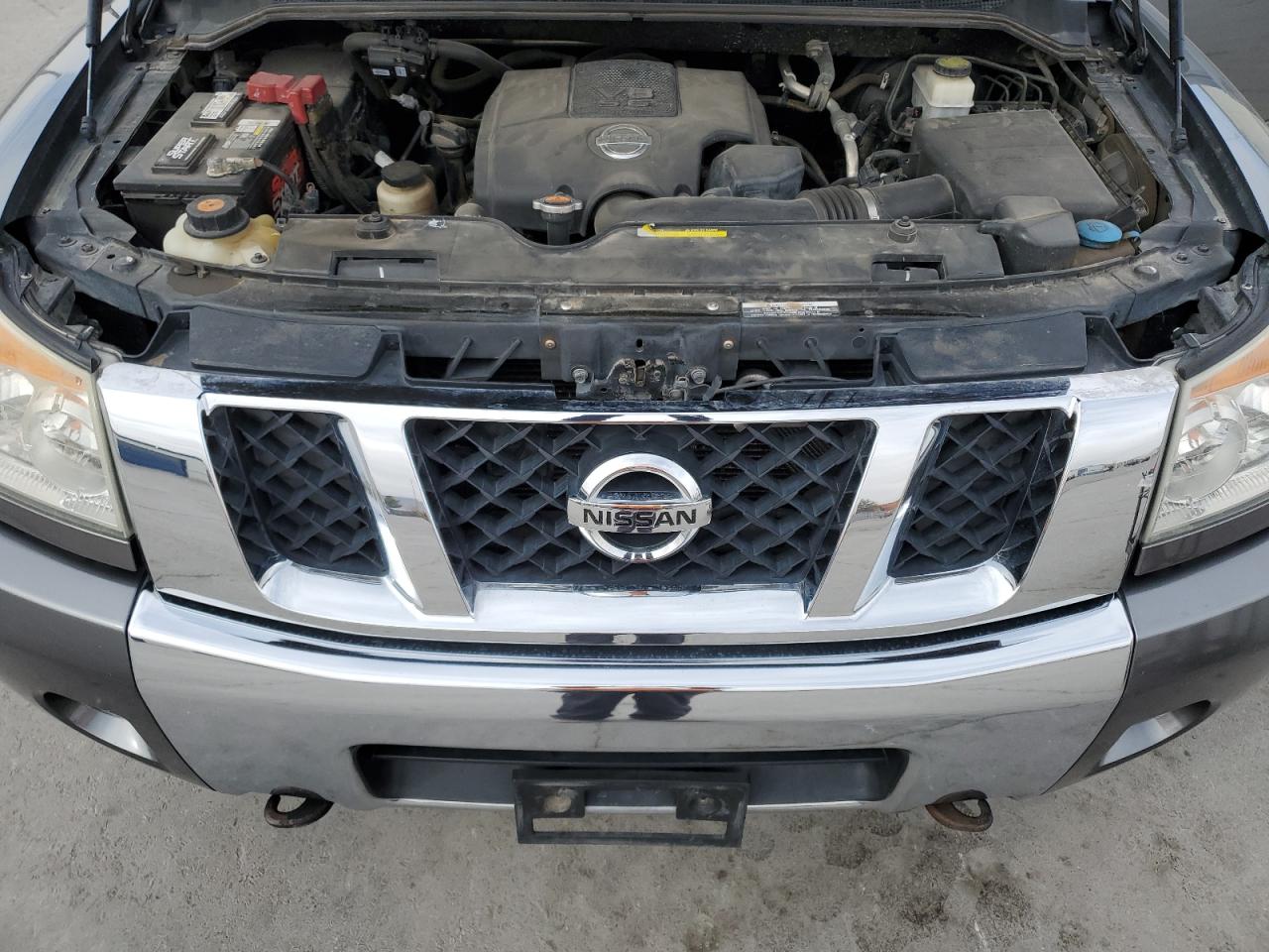 2013 Nissan Titan - Image 11